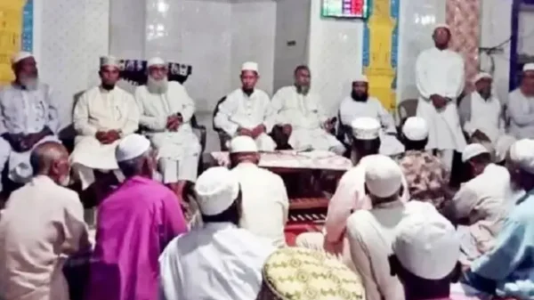 মসজিদের ভেতরে চেয়ার-টেবিল বসিয়ে জামায়াতের সভা