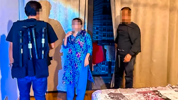 কুয়ালালামপুরের বিলাসবহুল ভবনে অভিযান, ১০ বাংলাদেশি আটক