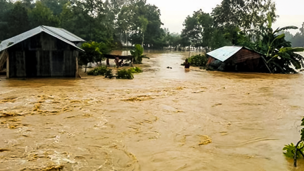 ভারতের ভারী বর্ষণে উজানের ঢল, বাংলাদেশে বন্যা পরিস্থিতি অবনতির শঙ্কা